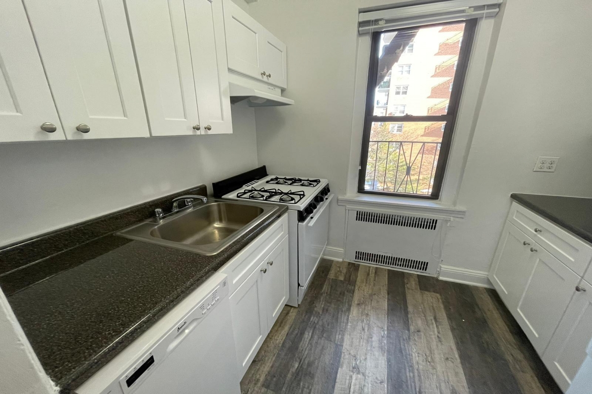 Apartment 112th Street  Queens, NY 11375, MLS-RD4999-4