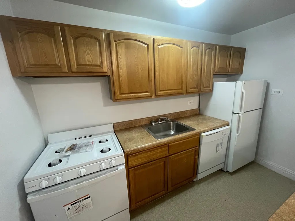 Apartment 103rd Street  Queens, NY 11375, MLS-RD5000-10