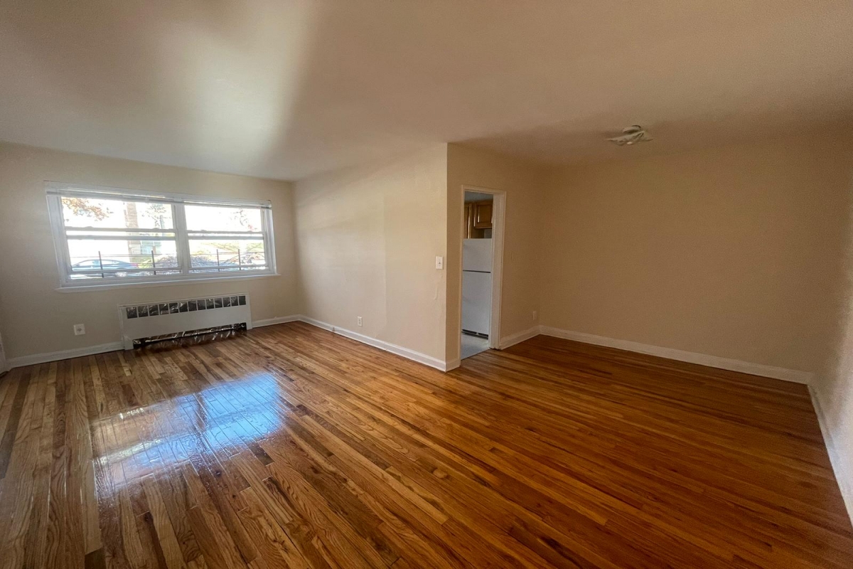 Apartment 71st Avenue  Queens, NY 11367, MLS-RD5003-5