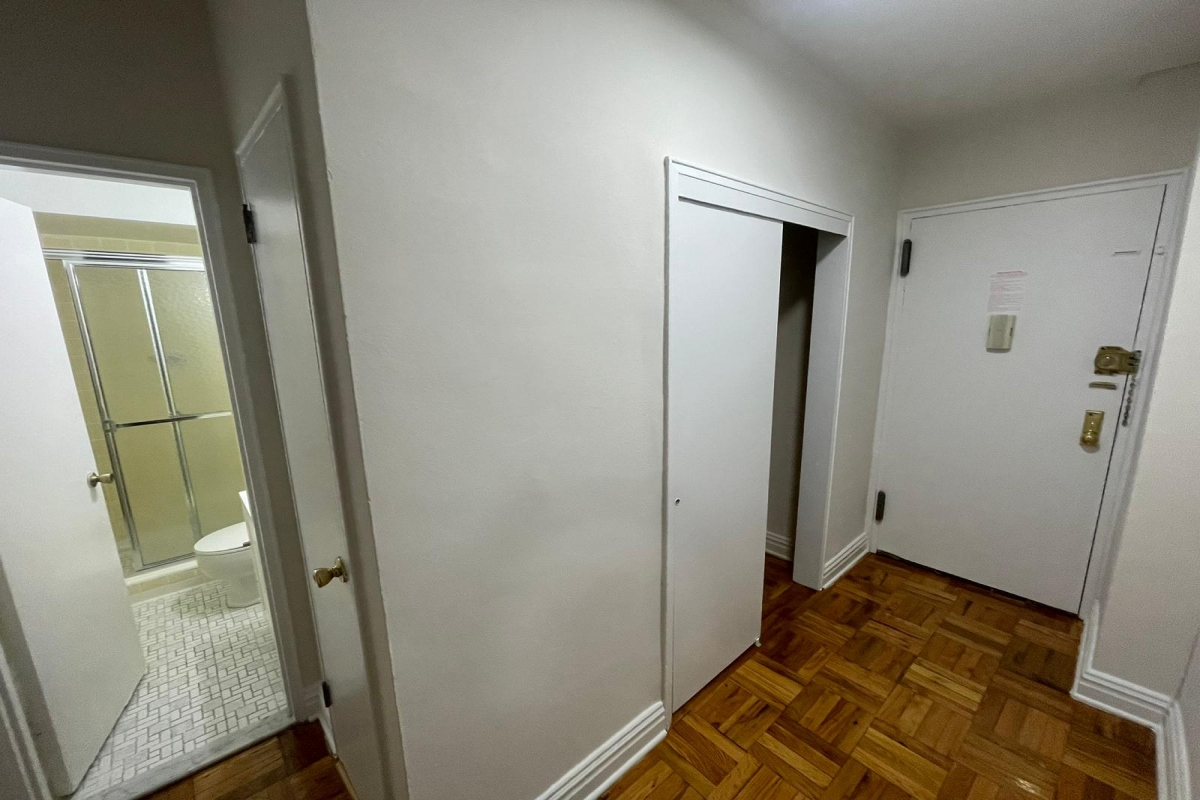 Apartment 67th Road  Queens, NY 11375, MLS-RD5006-3