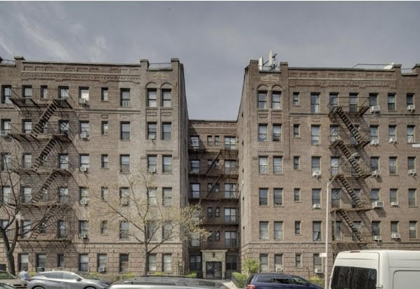 Apartment 49th Street  Queens, NY 11104, MLS-RD5021-3