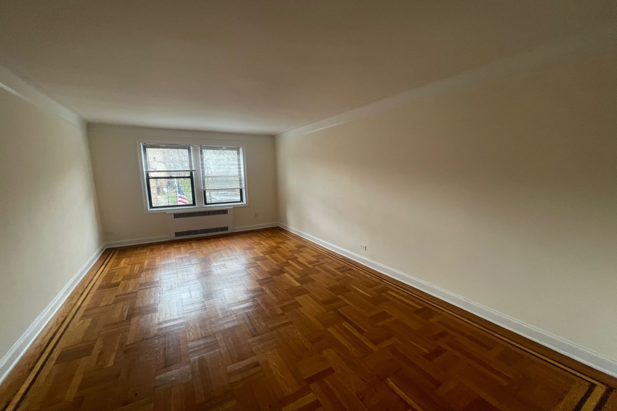 Apartment Highland Avenue  Queens, NY 11432, MLS-RD5080-2