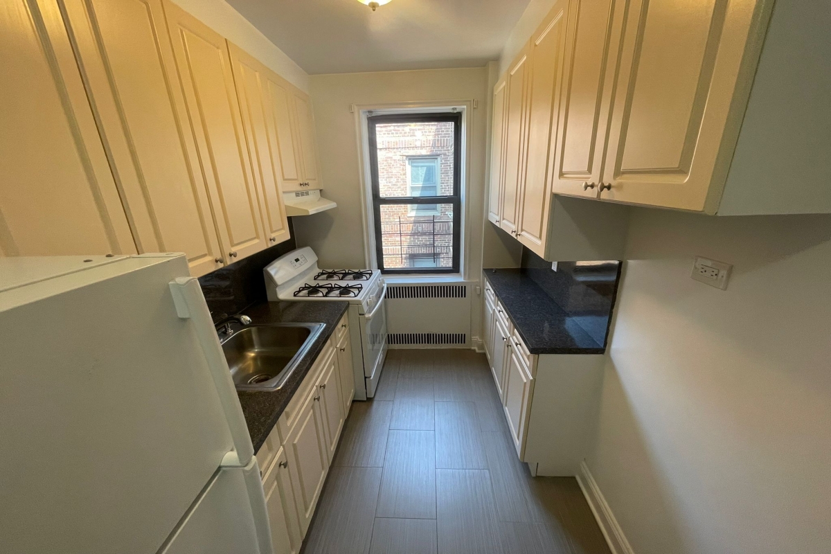 Apartment 167th Street  Queens, NY 11358, MLS-RD5087-4