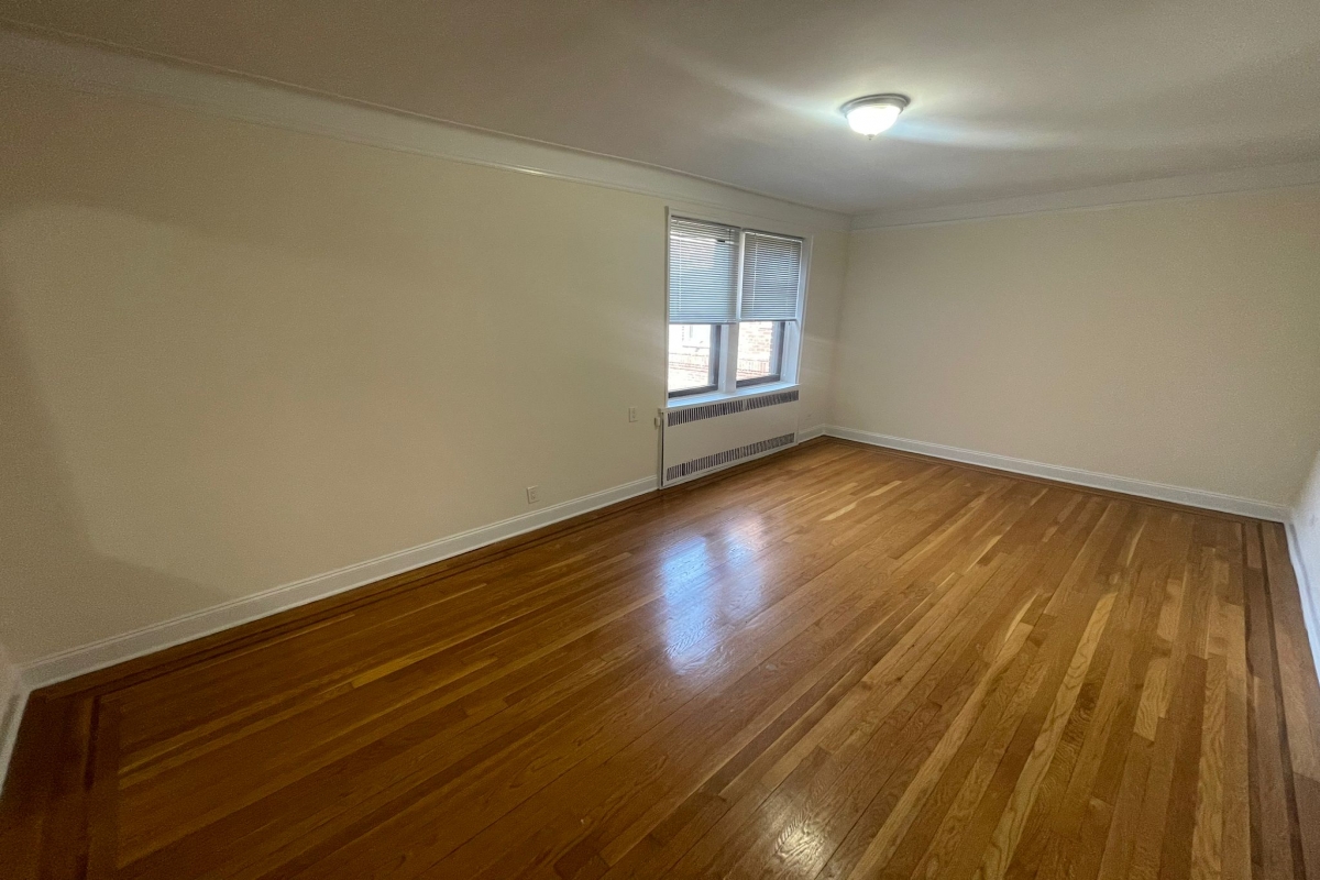 Apartment 167th Street  Queens, NY 11358, MLS-RD5087-10