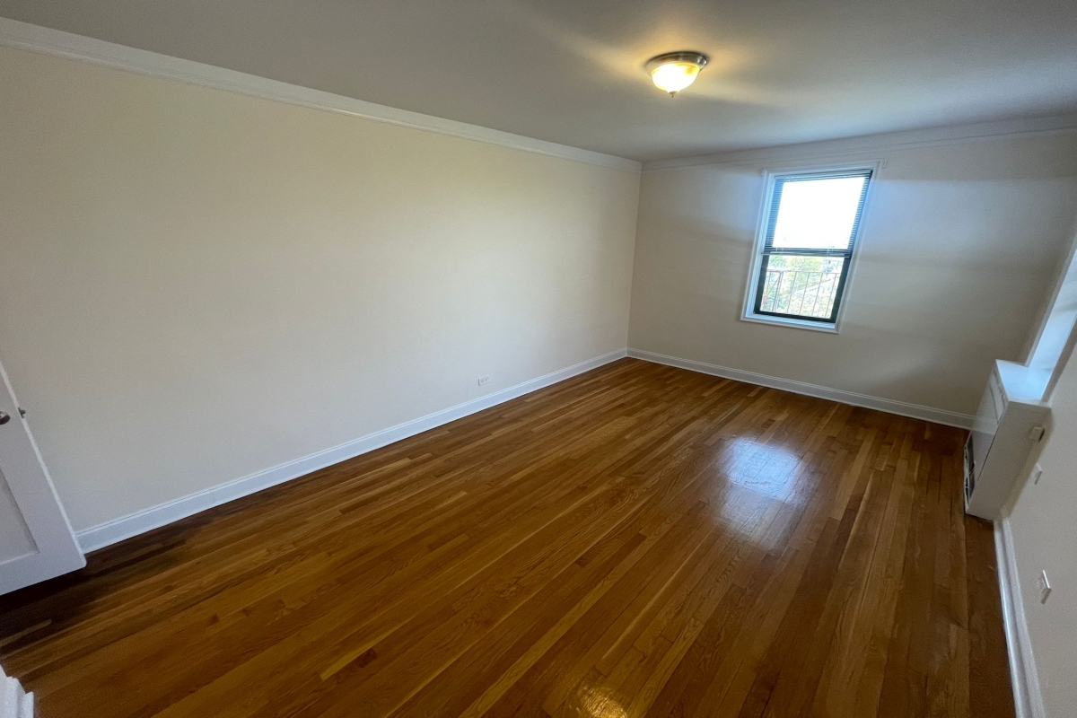 Apartment 167th Street  Queens, NY 11358, MLS-RD5087-17