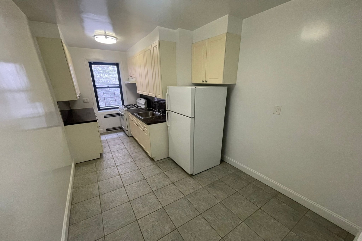 Apartment 167th Street  Queens, NY 11358, MLS-RD5089-2