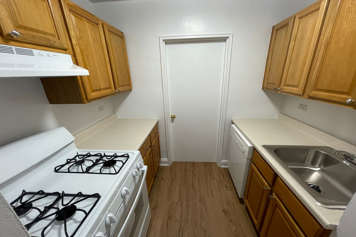 Apartment 103rd Street  Queens, NY 11375, MLS-RD5090-4