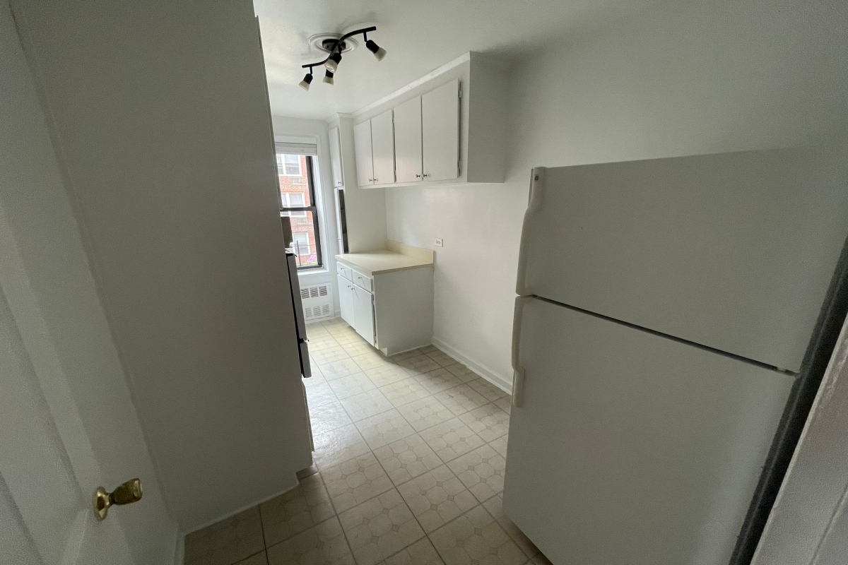 Apartment 79th Avenue  Queens, NY 11367, MLS-RD5091-2