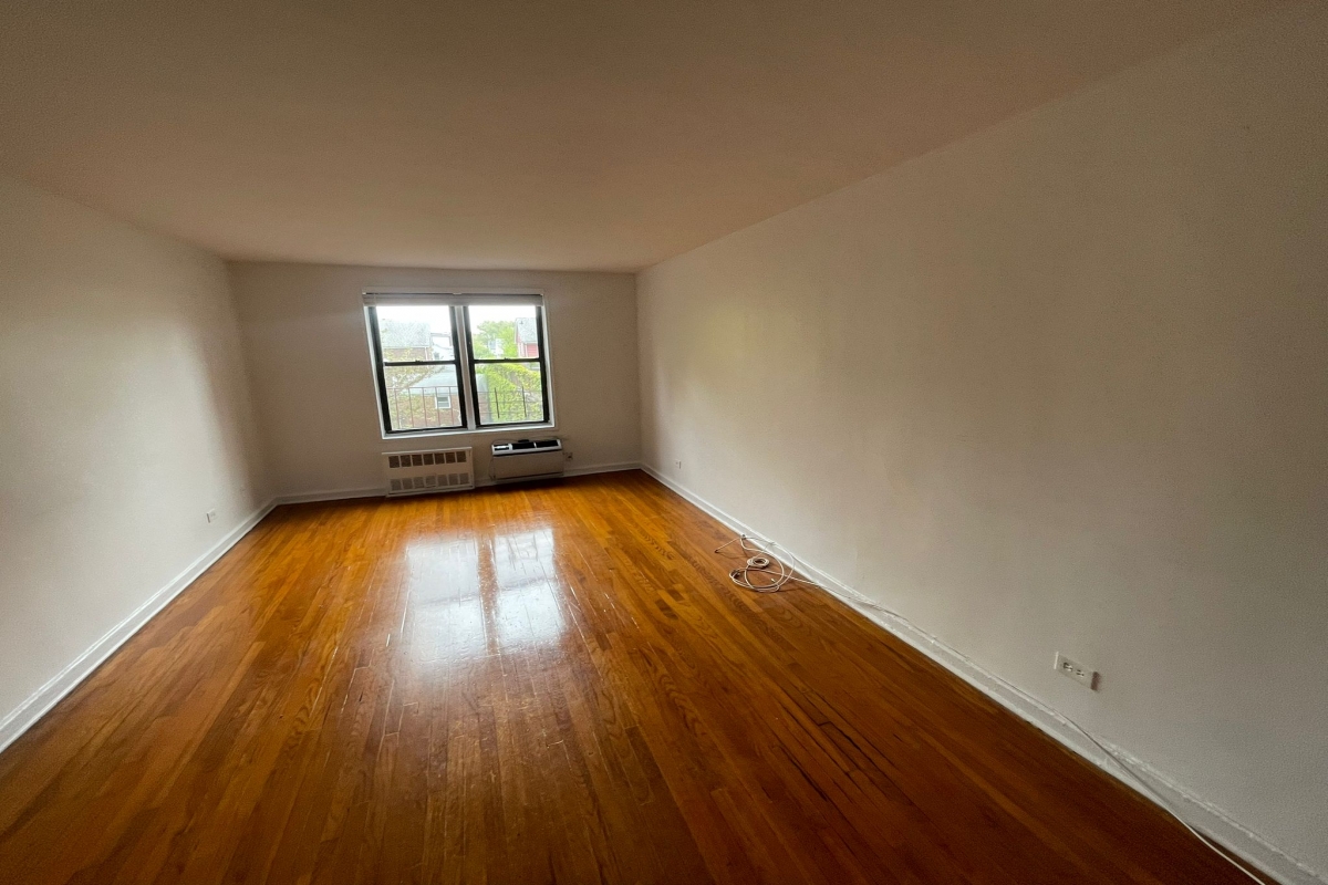 Apartment 79th Avenue  Queens, NY 11367, MLS-RD5091-11