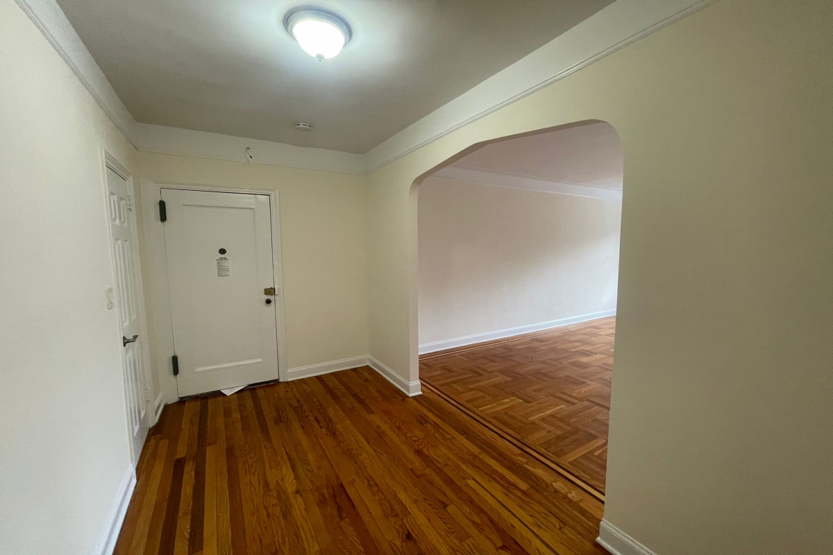 Apartment Highland Avenue  Queens, NY 11432, MLS-RD5104-6