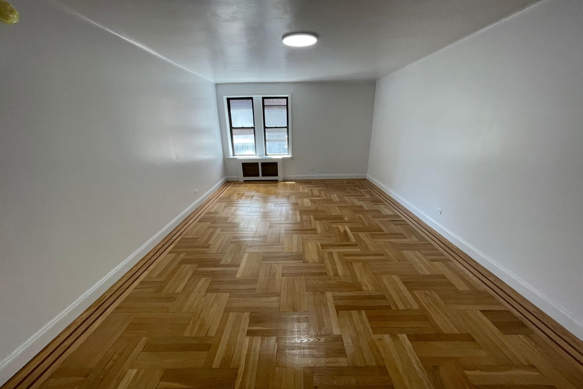 Apartment Booth Street  Queens, NY 11374, MLS-RD5119-9