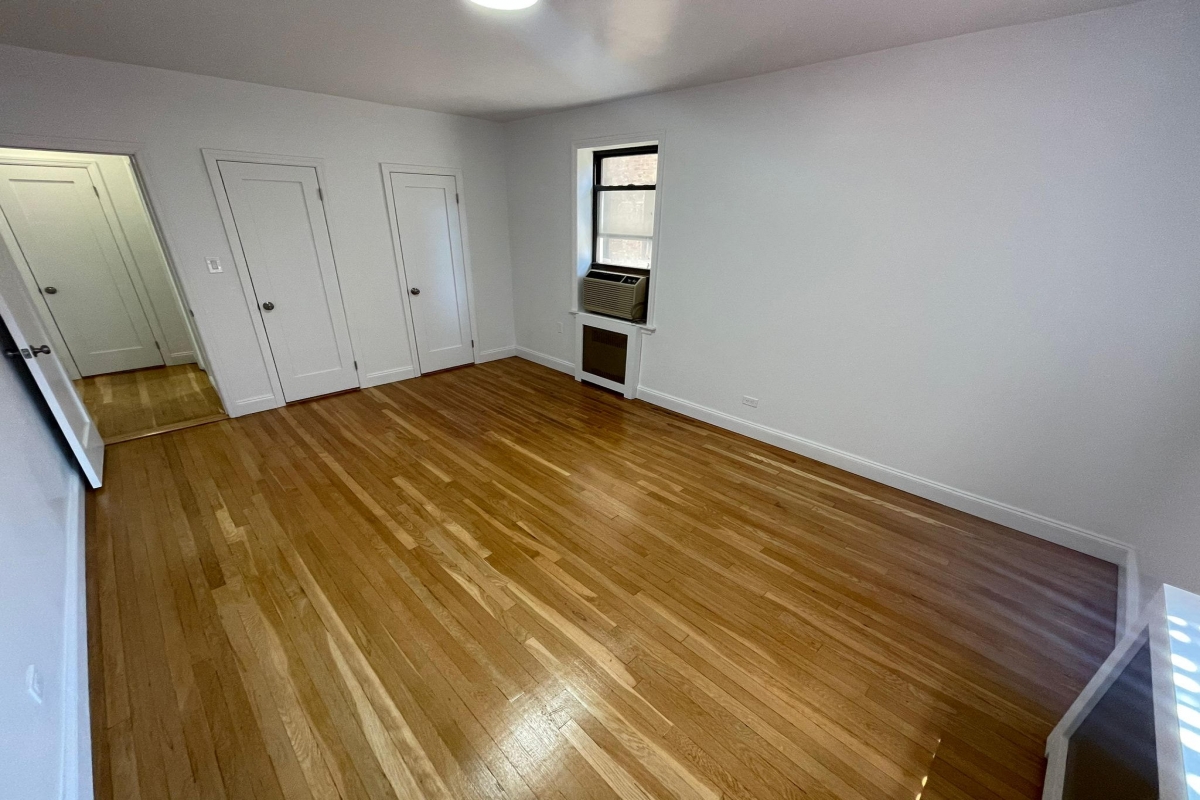 Apartment Booth Street  Queens, NY 11374, MLS-RD5119-10