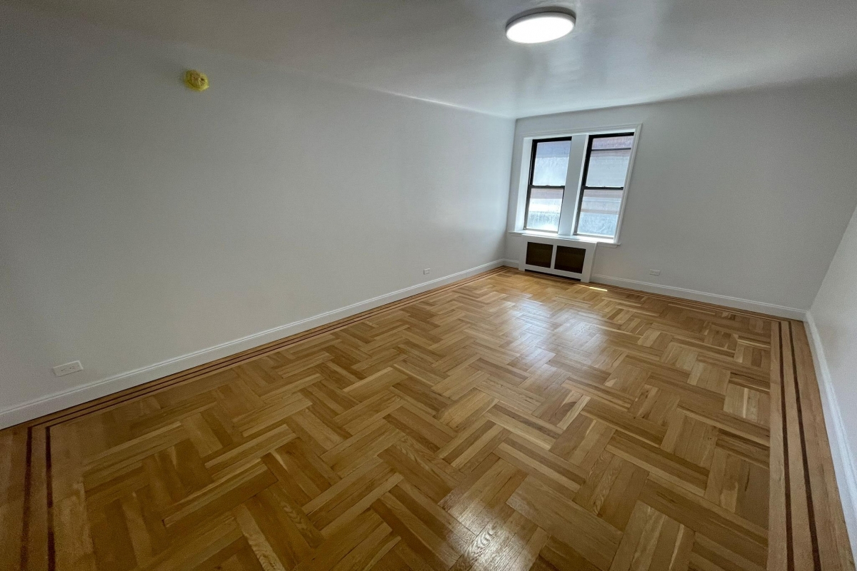 Apartment Booth Street  Queens, NY 11374, MLS-RD5119-18