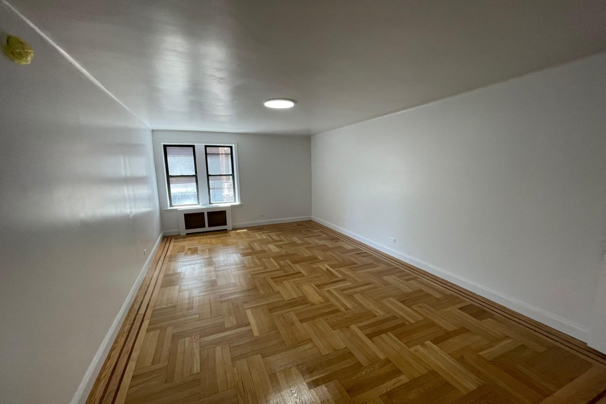 Apartment Booth Street  Queens, NY 11374, MLS-RD5119-19