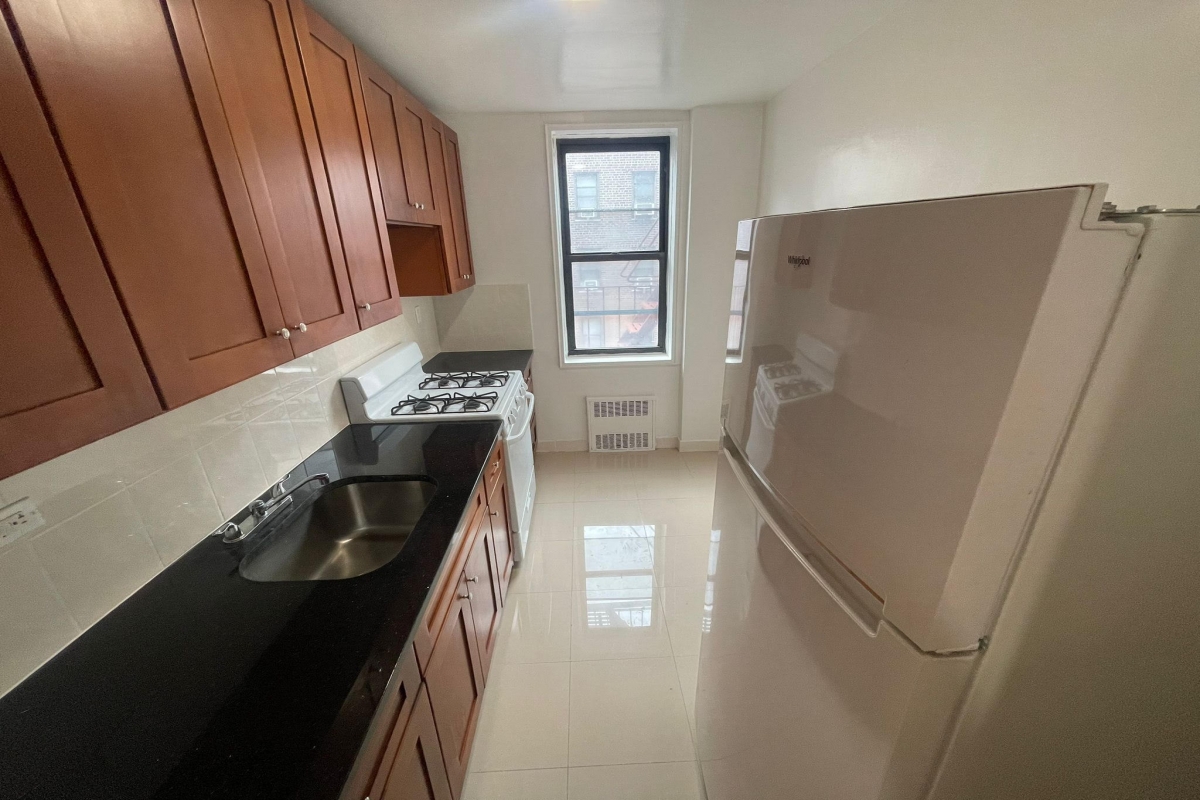 Apartment 141st Street  Queens, NY 11435, MLS-RD5120-8