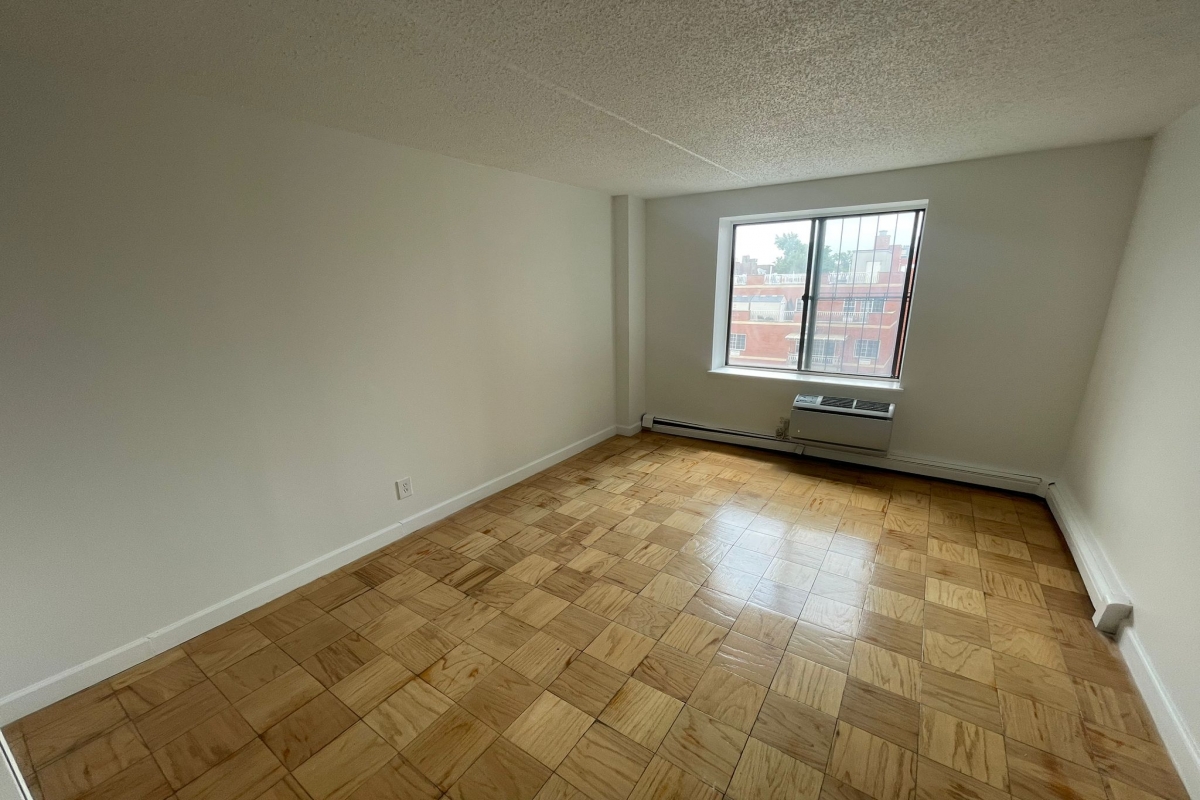 Apartment 34th Avenue  Queens, NY 11354, MLS-RD5132-14