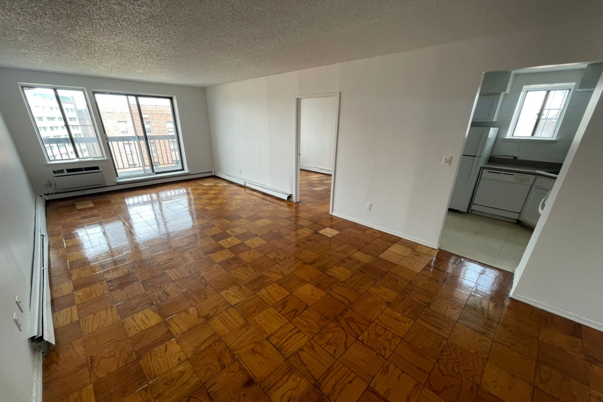 Apartment 34th Avenue  Queens, NY 11354, MLS-RD5133-15