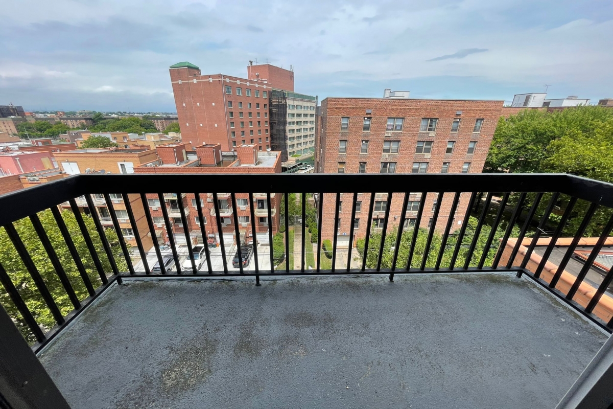 Apartment 34th Avenue  Queens, NY 11354, MLS-RD5133-18