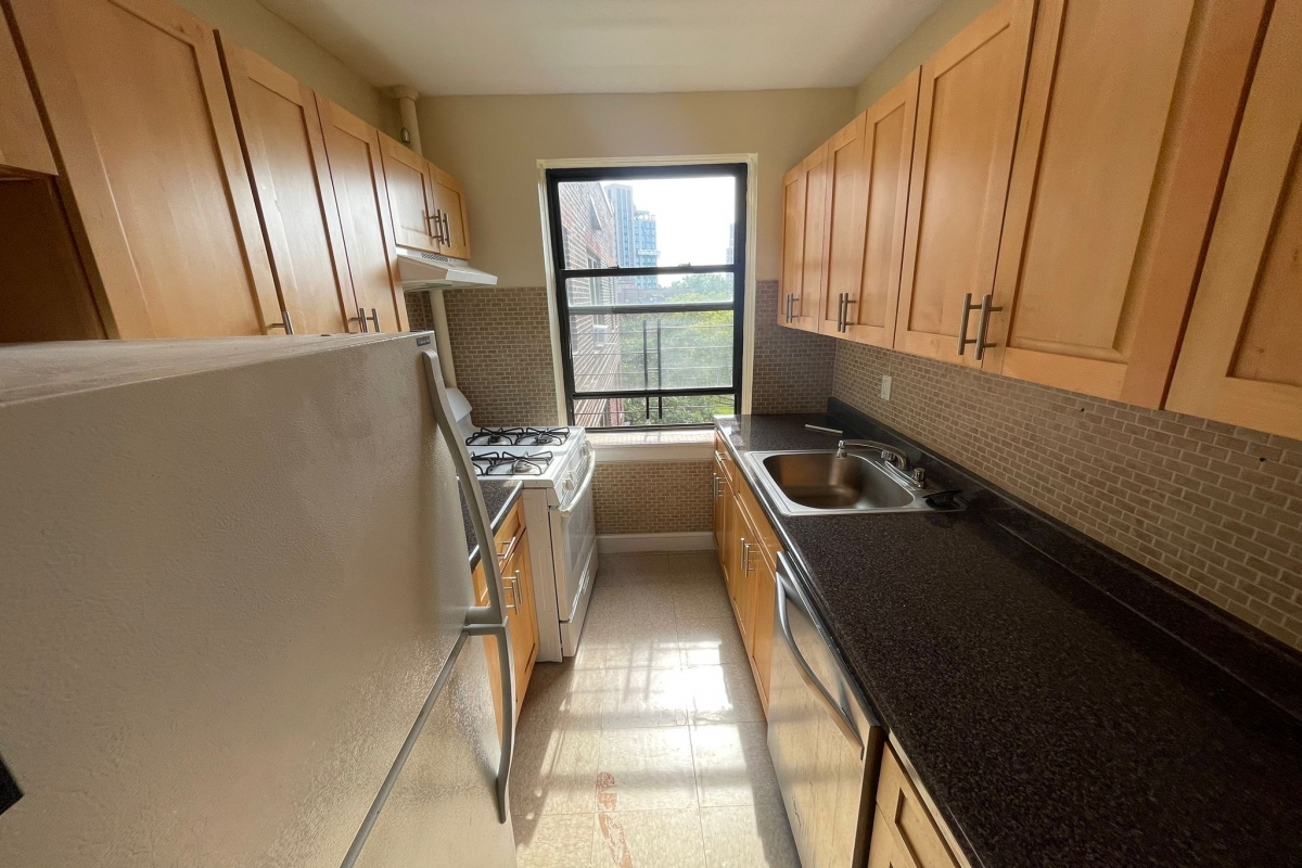 Apartment 66th Avenue  Queens, NY 11374, MLS-RD5135-5