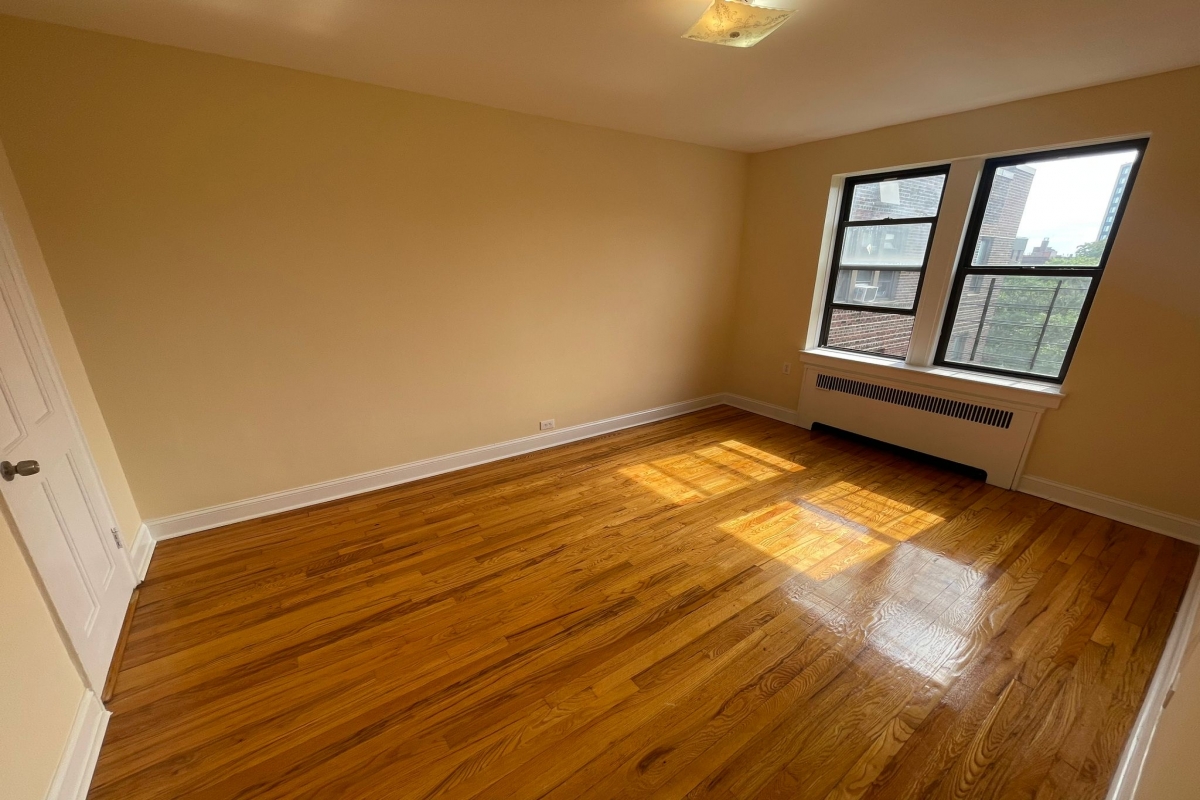 Apartment 66th Avenue  Queens, NY 11374, MLS-RD5135-17