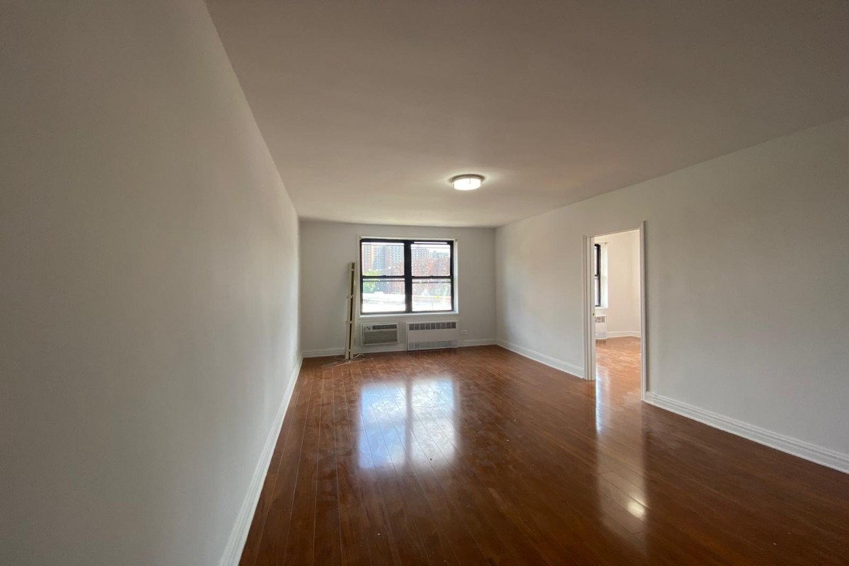 Apartment 67th Drive  Queens, NY 11375, MLS-RD5136-6