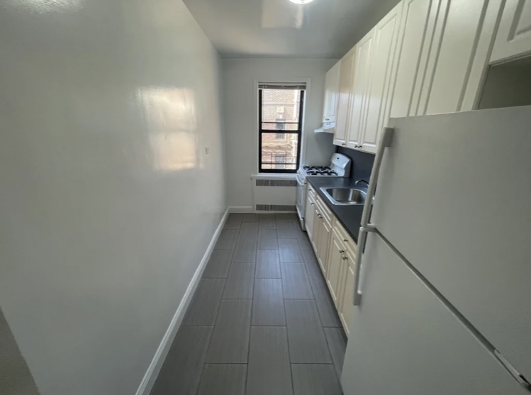 Apartment 32nd Avenue  Queens, NY 11377, MLS-RD5138-2