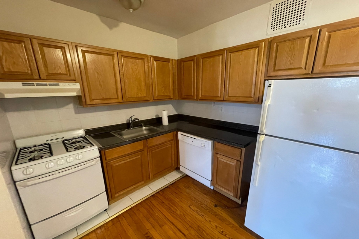 Apartment 83rd Avenue  Queens, NY 11415, MLS-RD5139-2