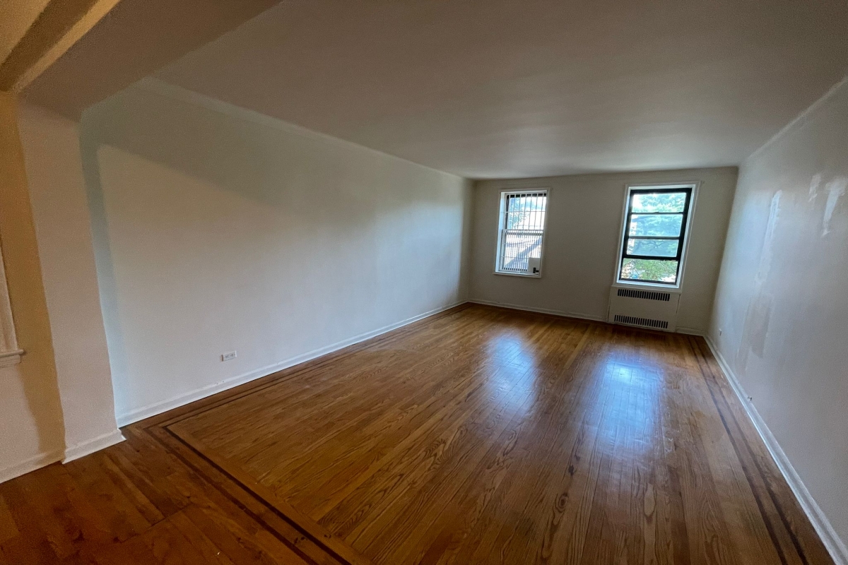 Apartment 83rd Avenue  Queens, NY 11415, MLS-RD5139-8