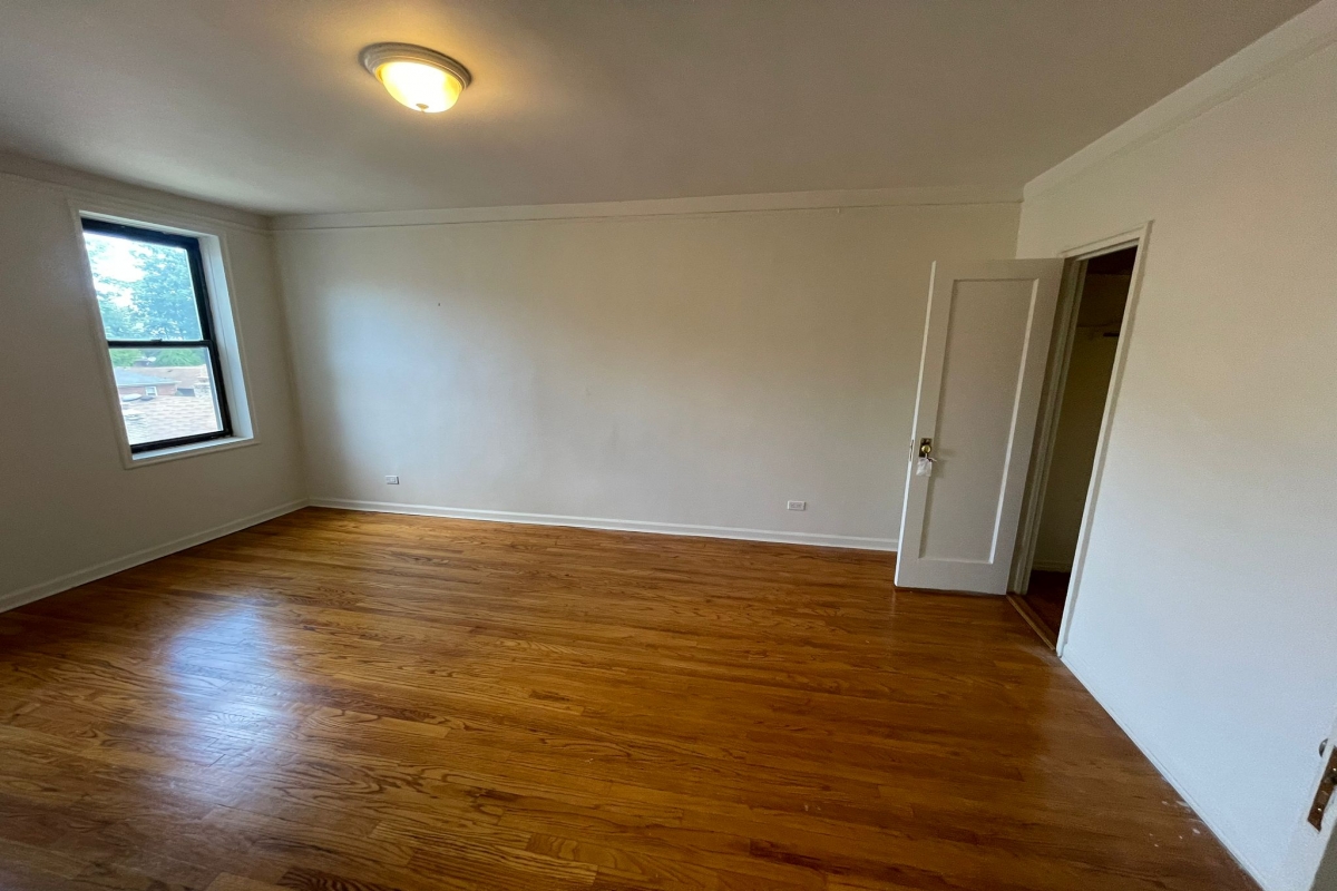 Apartment 83rd Avenue  Queens, NY 11415, MLS-RD5139-15