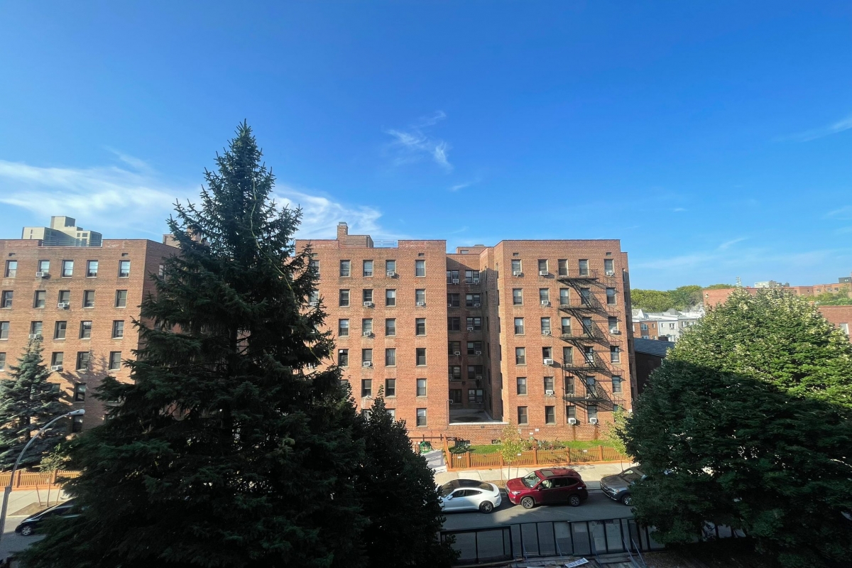 Apartment Wetherole Street  Queens, NY 11374, MLS-RD5140-20