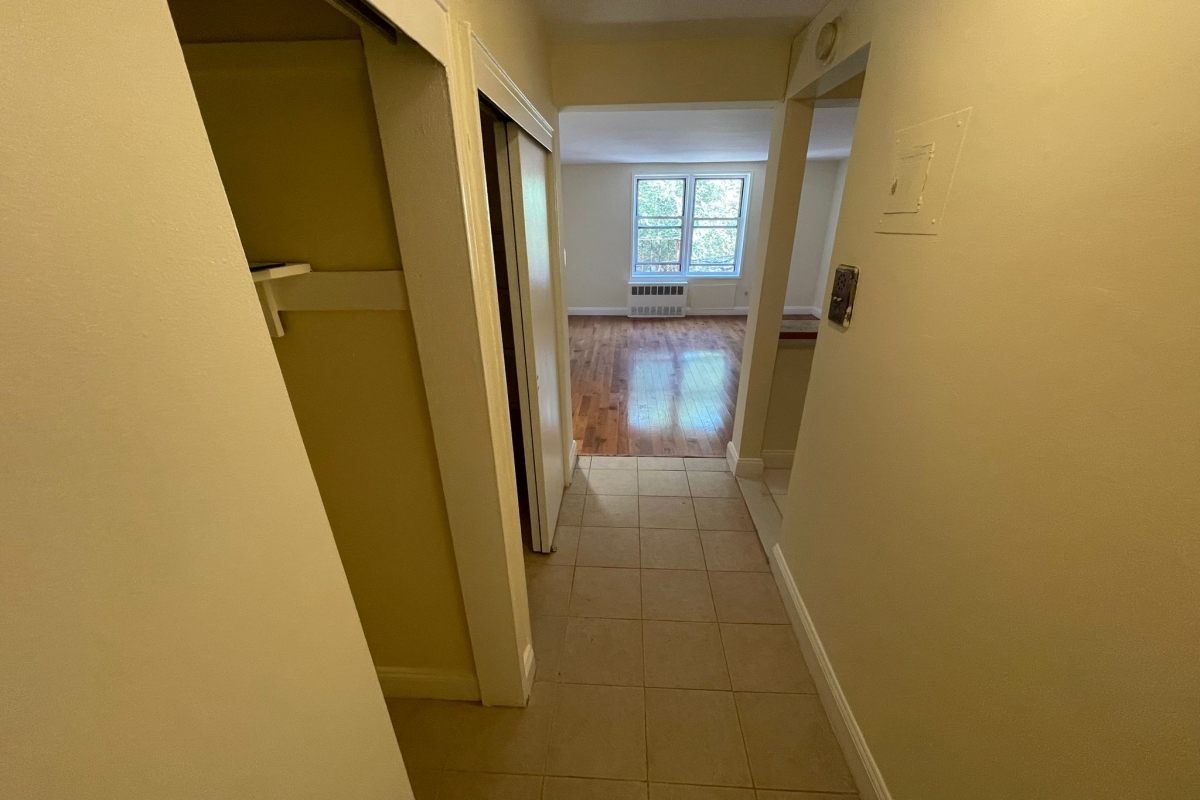 Apartment Booth Street  Queens, NY 11374, MLS-RD5144-18