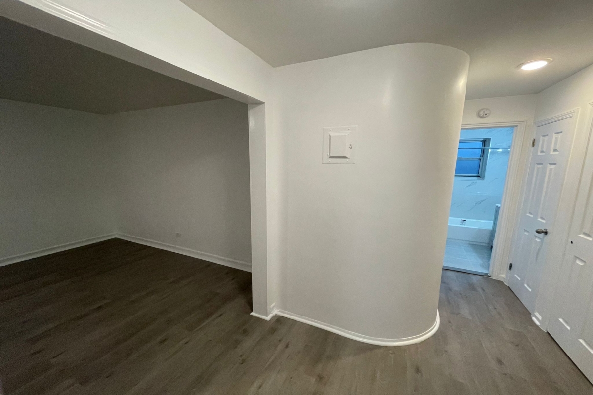 Apartment Grand Central Parkway  Queens, NY 11375, MLS-RD5149-5