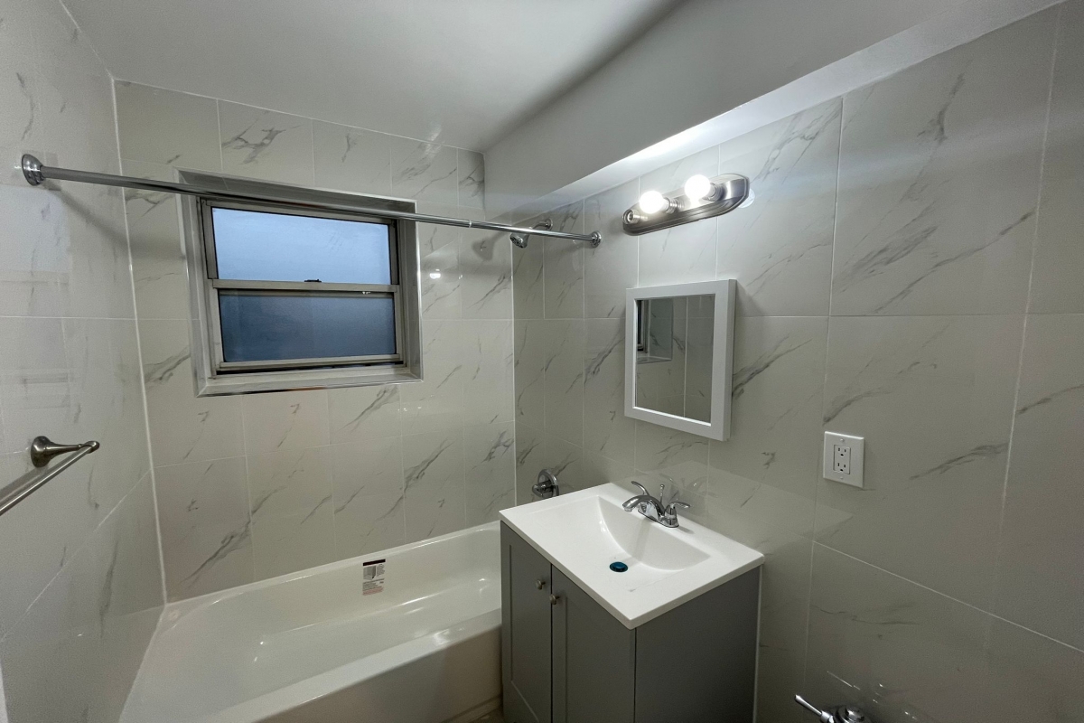 Apartment Grand Central Parkway  Queens, NY 11375, MLS-RD5149-14