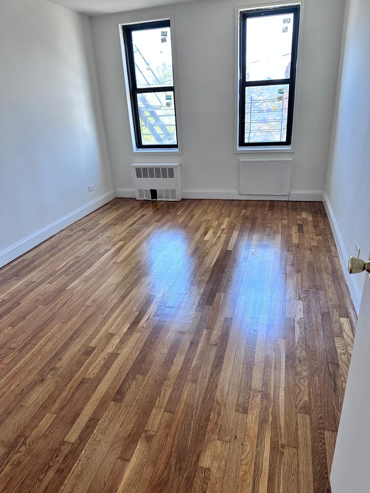 Apartment 117th Street  Queens, NY 11694, MLS-RD5159-2