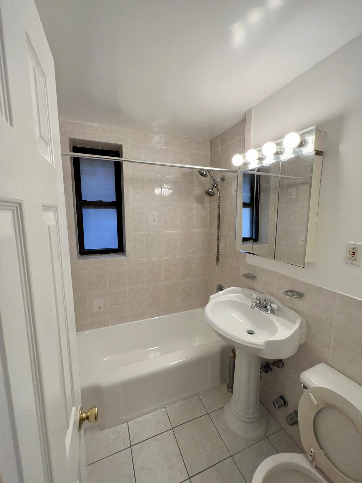 Apartment 64th Road  Queens, NY 11375, MLS-RD5175-7