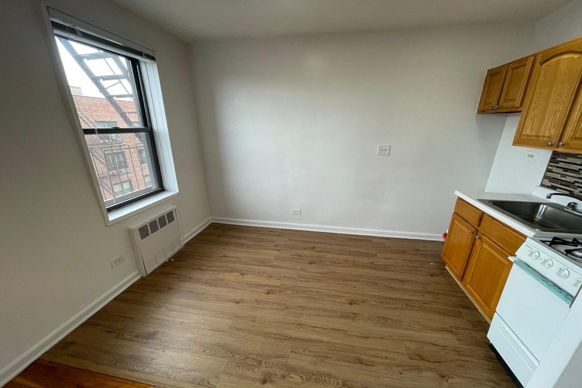 Apartment 67th Road  Queens, NY 11375, MLS-RD5176-3