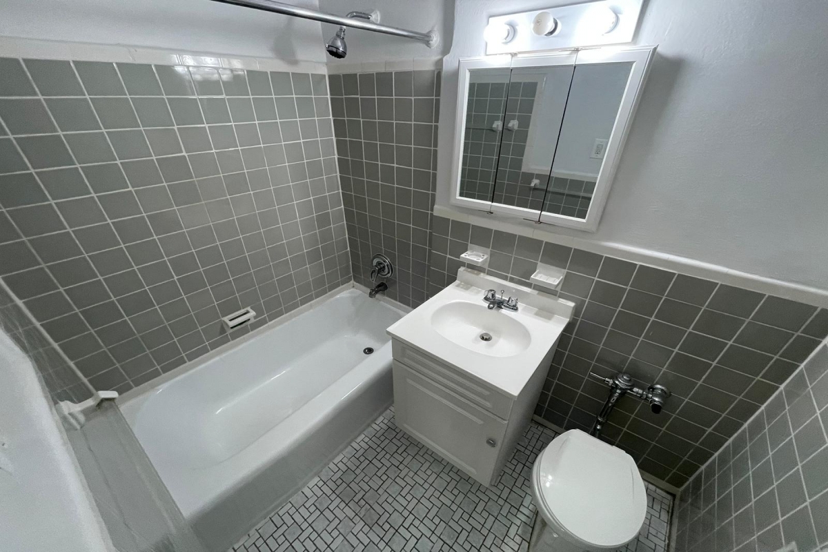 Apartment 67th Road  Queens, NY 11375, MLS-RD5176-18