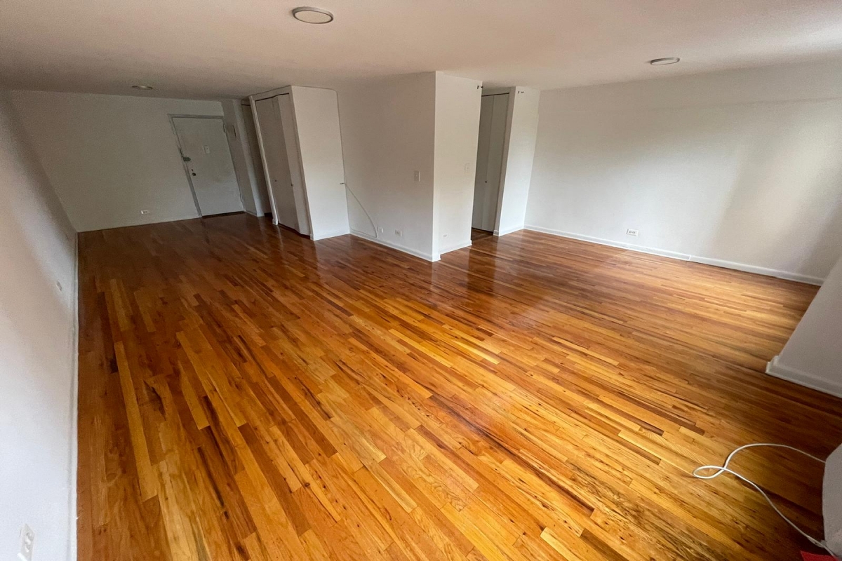 Apartment 102nd Street  Queens, NY 11375, MLS-RD5177-10