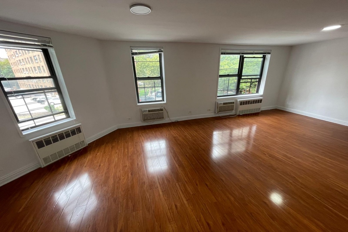 Apartment 102nd Street  Queens, NY 11375, MLS-RD5178-5