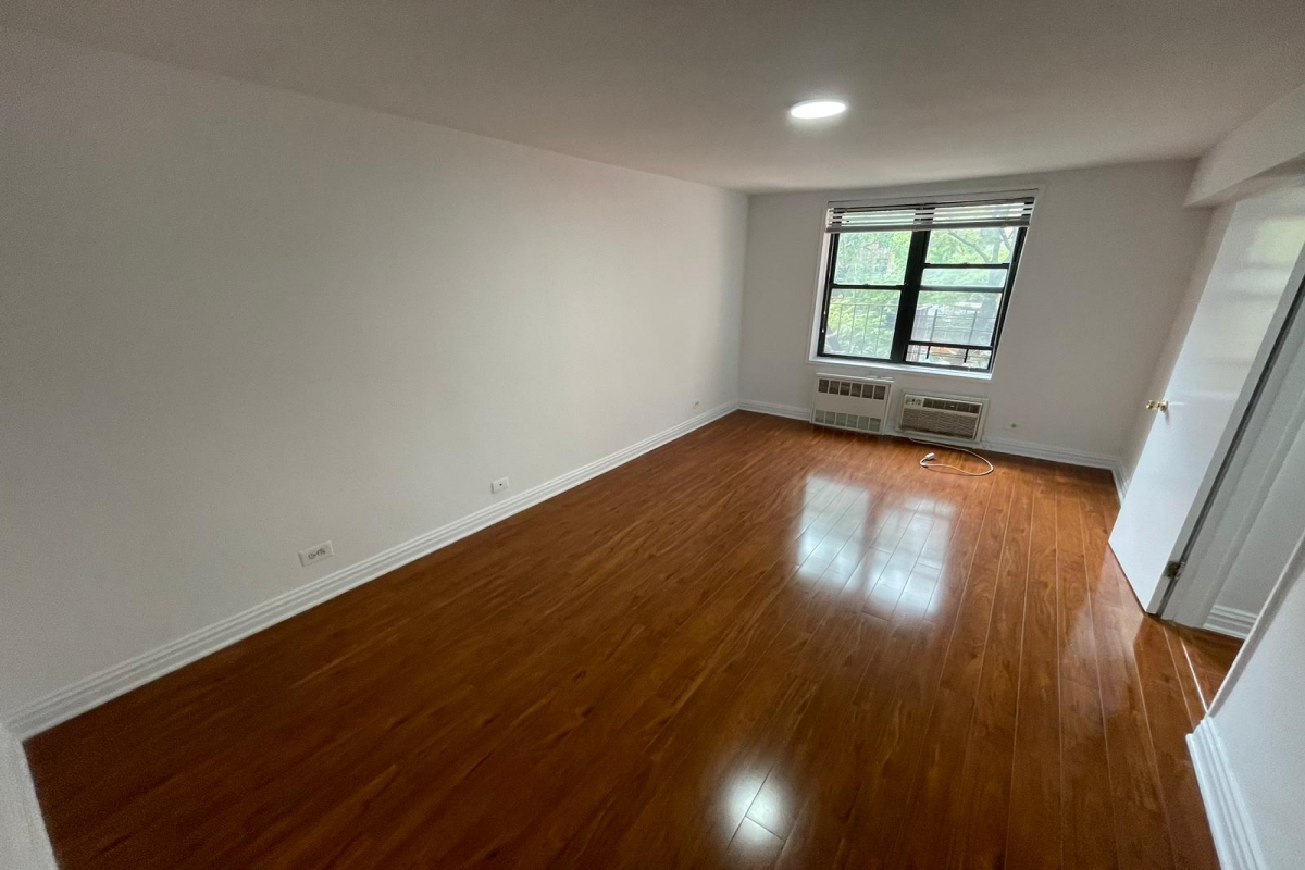 Apartment 102nd Street  Queens, NY 11375, MLS-RD5178-9