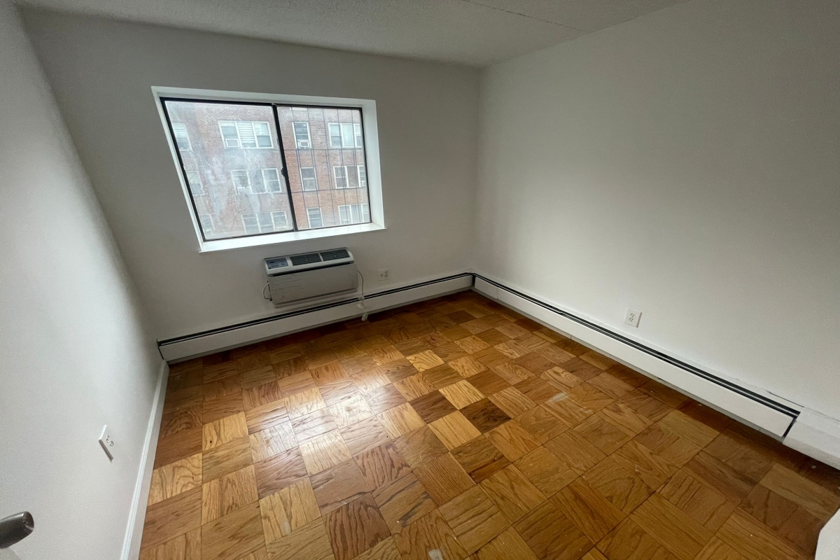 Apartment 98th Place  Queens, NY 11374, MLS-RD5179-12