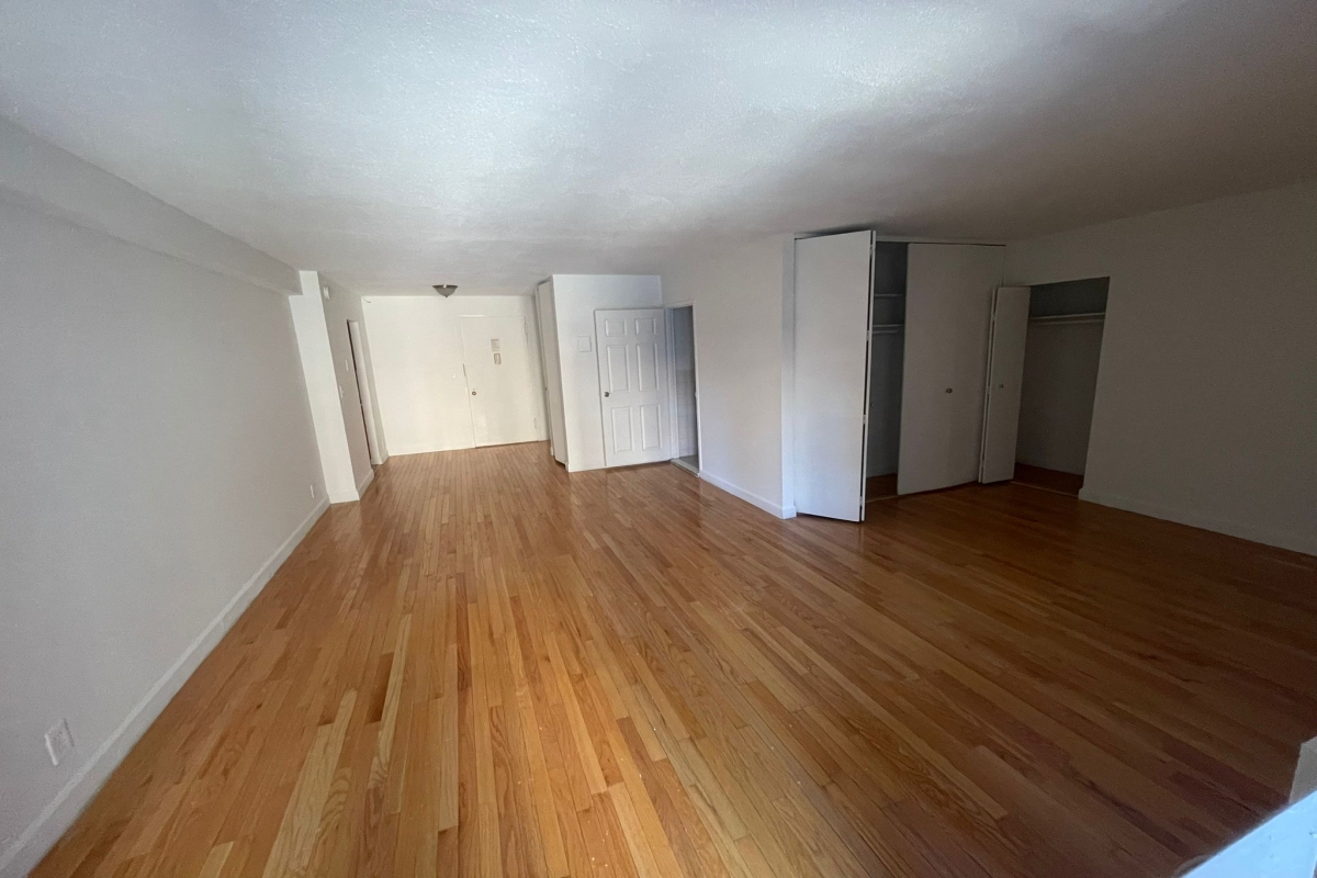 Apartment 118th Street  Queens, NY 11415, MLS-RD5180-14