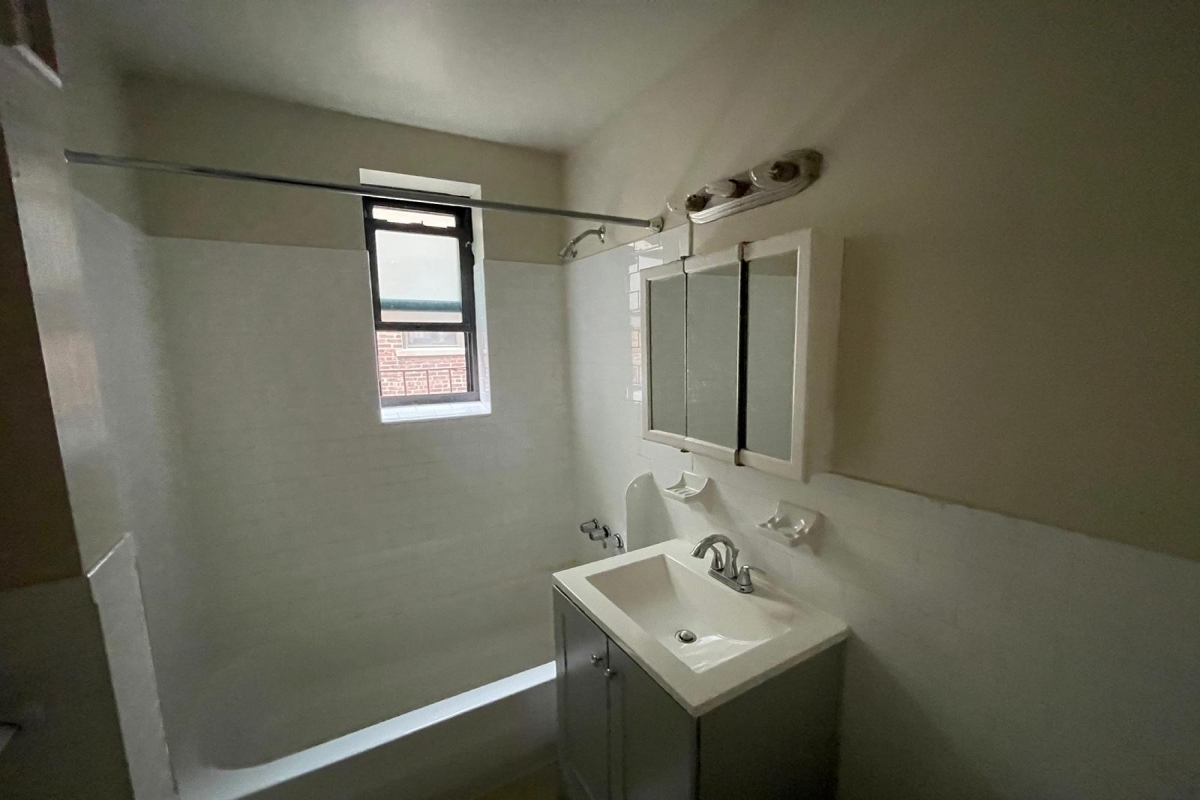 Apartment 159th Street  Queens, NY 11358, MLS-RD5183-18