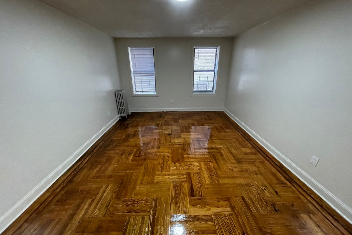 Apartment 35th Avenue  Queens, NY 11372, MLS-RD5185-11