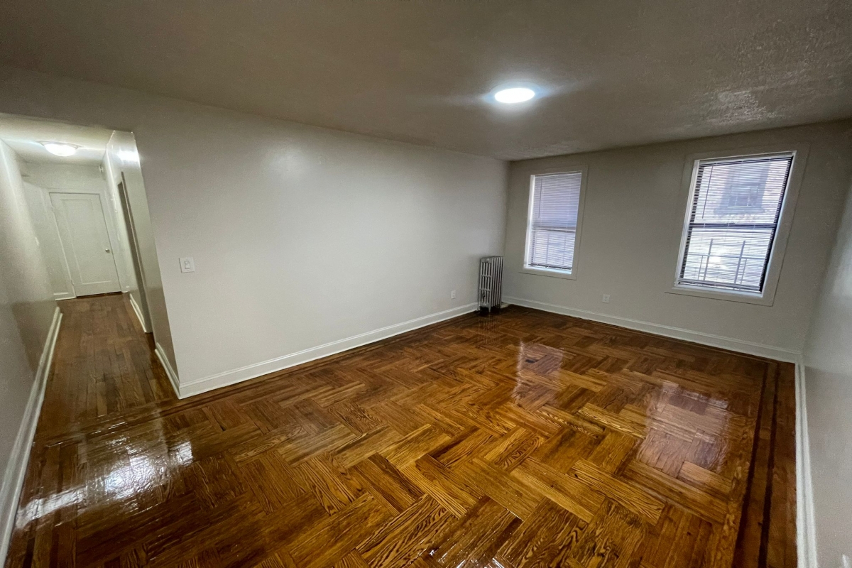 Apartment 35th Avenue  Queens, NY 11372, MLS-RD5185-12