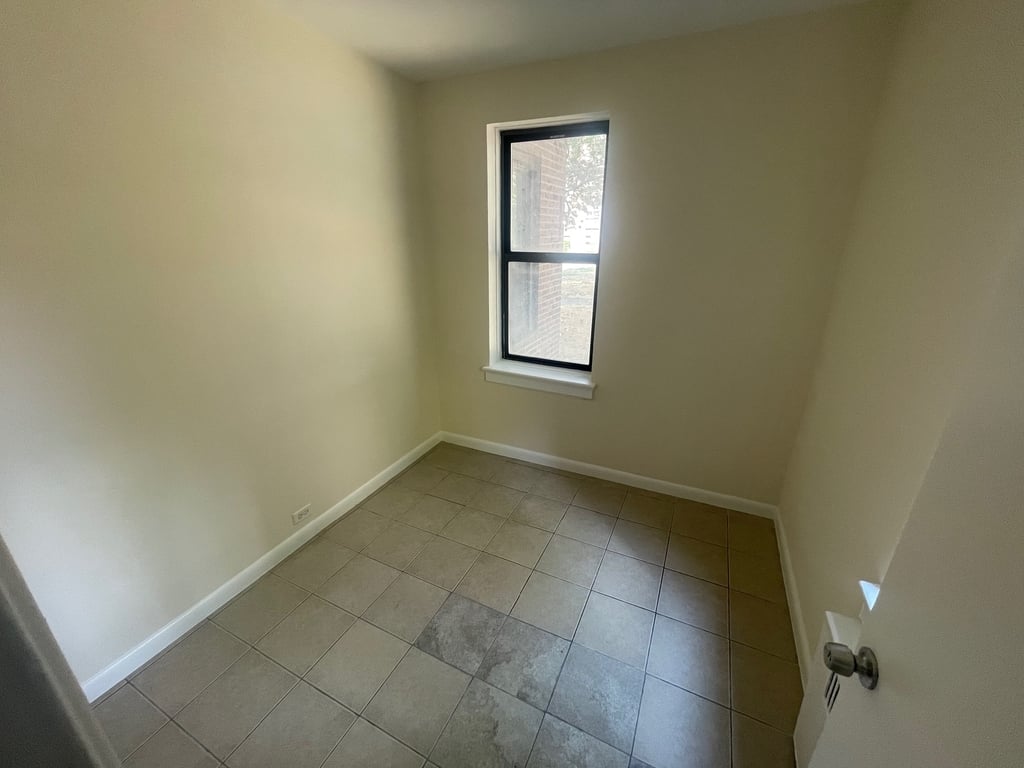 Apartment 66th Road  Queens, NY 11374, MLS-RD5186-7