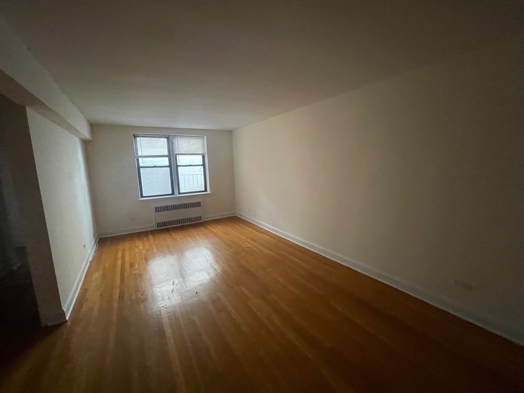 Apartment 118th Street  Queens, NY 11415, MLS-RD5199-8