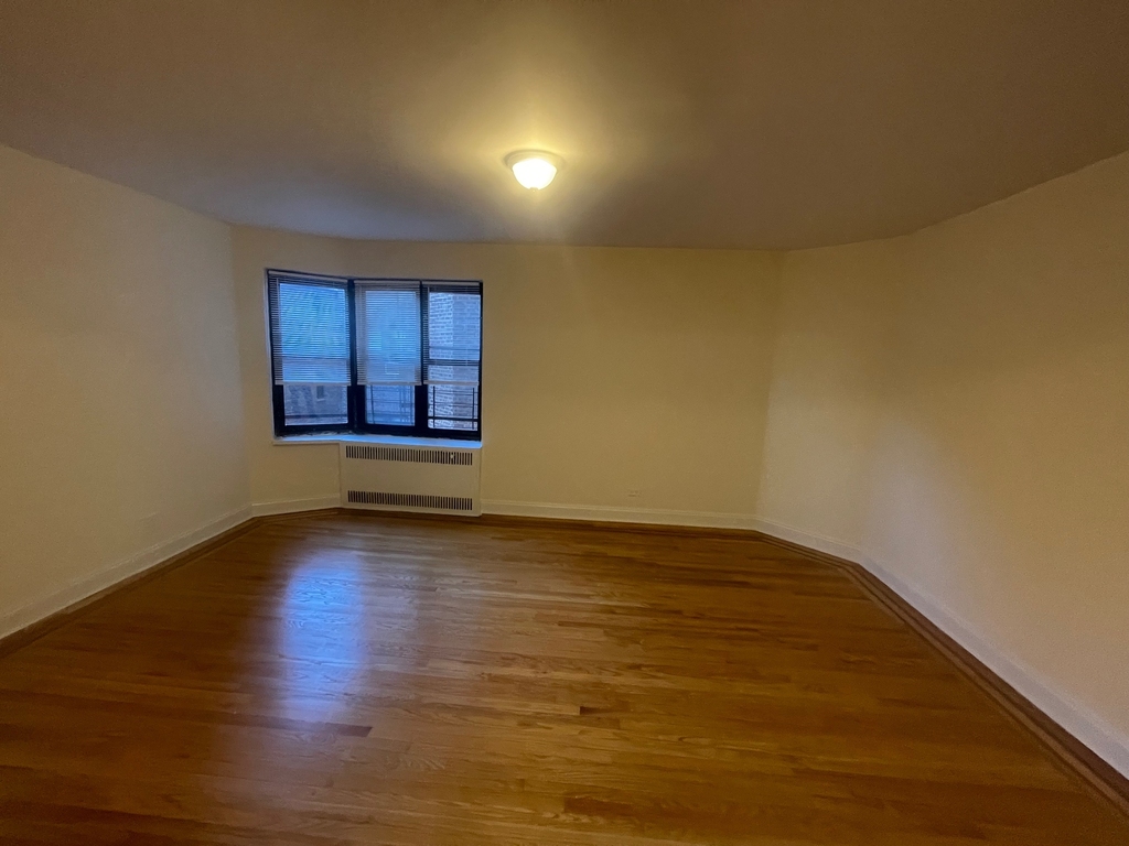 Apartment 32nd Avenue  Queens, NY 11377, MLS-RD5200-3