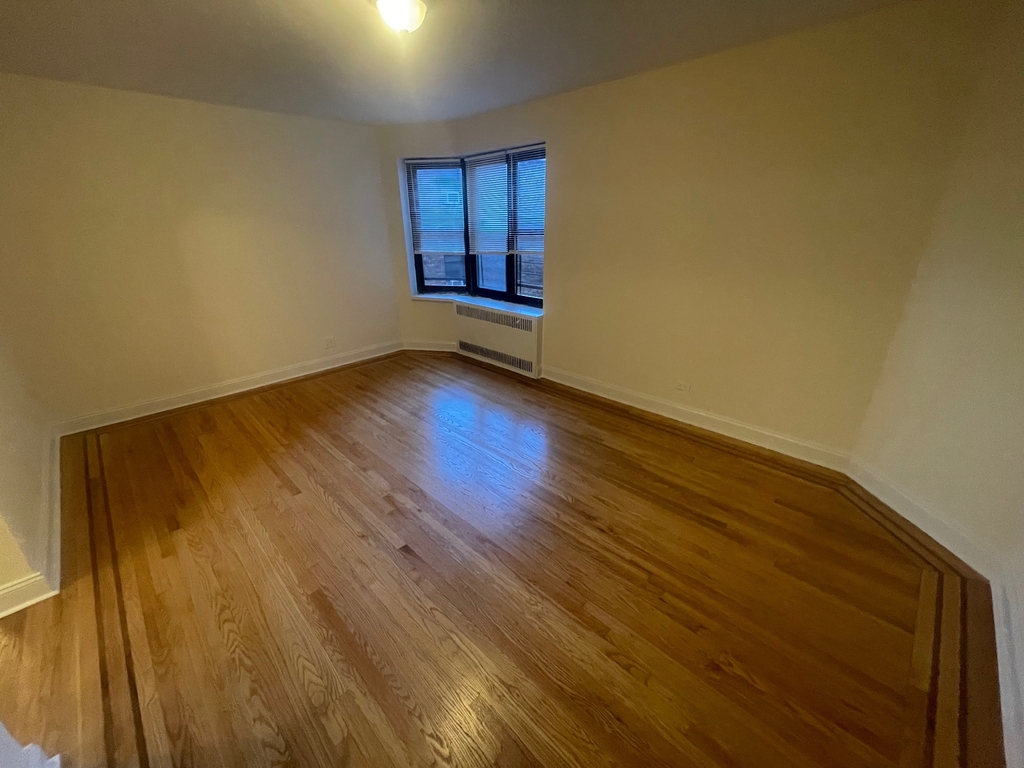 Apartment 32nd Avenue  Queens, NY 11377, MLS-RD5200-6