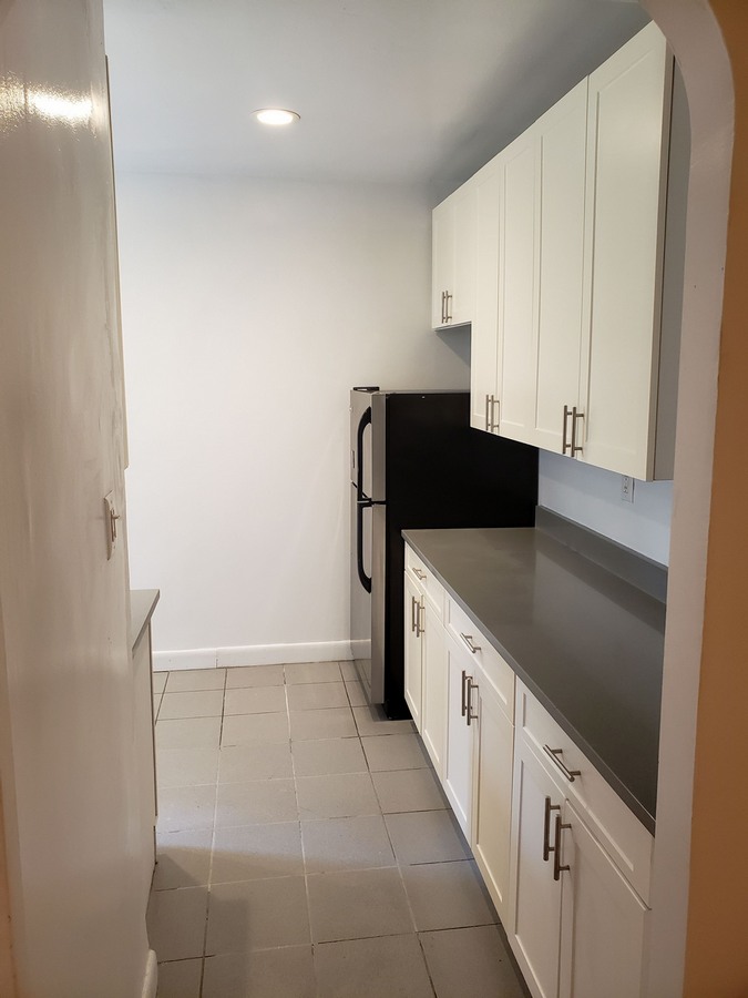 Apartment 42nd Street  Queens, NY 11104, MLS-RD5203-2